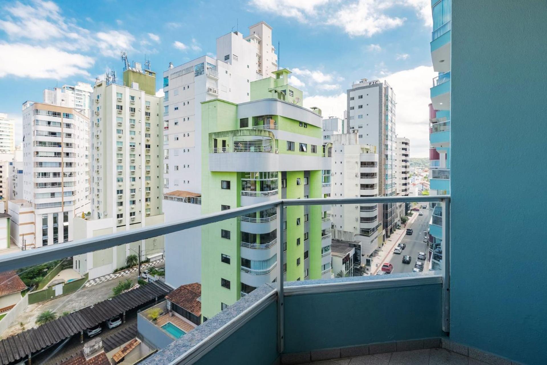 Apto C/ Varanda 400m Do Mar Vista Bc Rft505 Apartamento